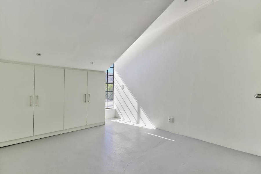 4 Bedroom Property for Sale in Gardens Western Cape